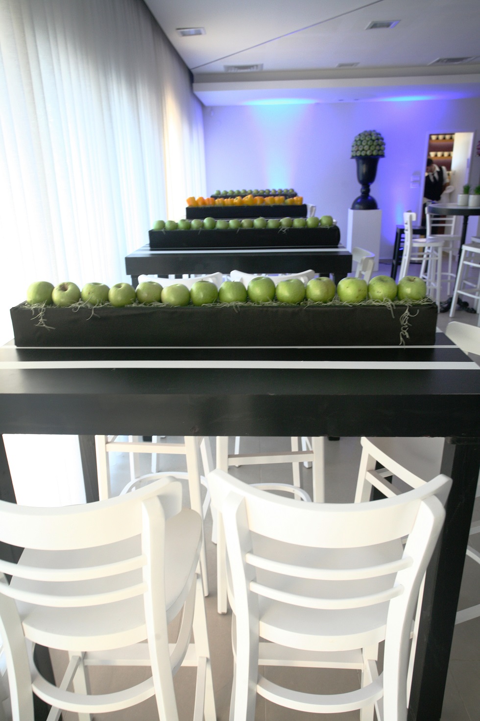  Design: Ofer Wild Branding: TOTAL Catering: Mazal Talle Photography: LAV-Studio 