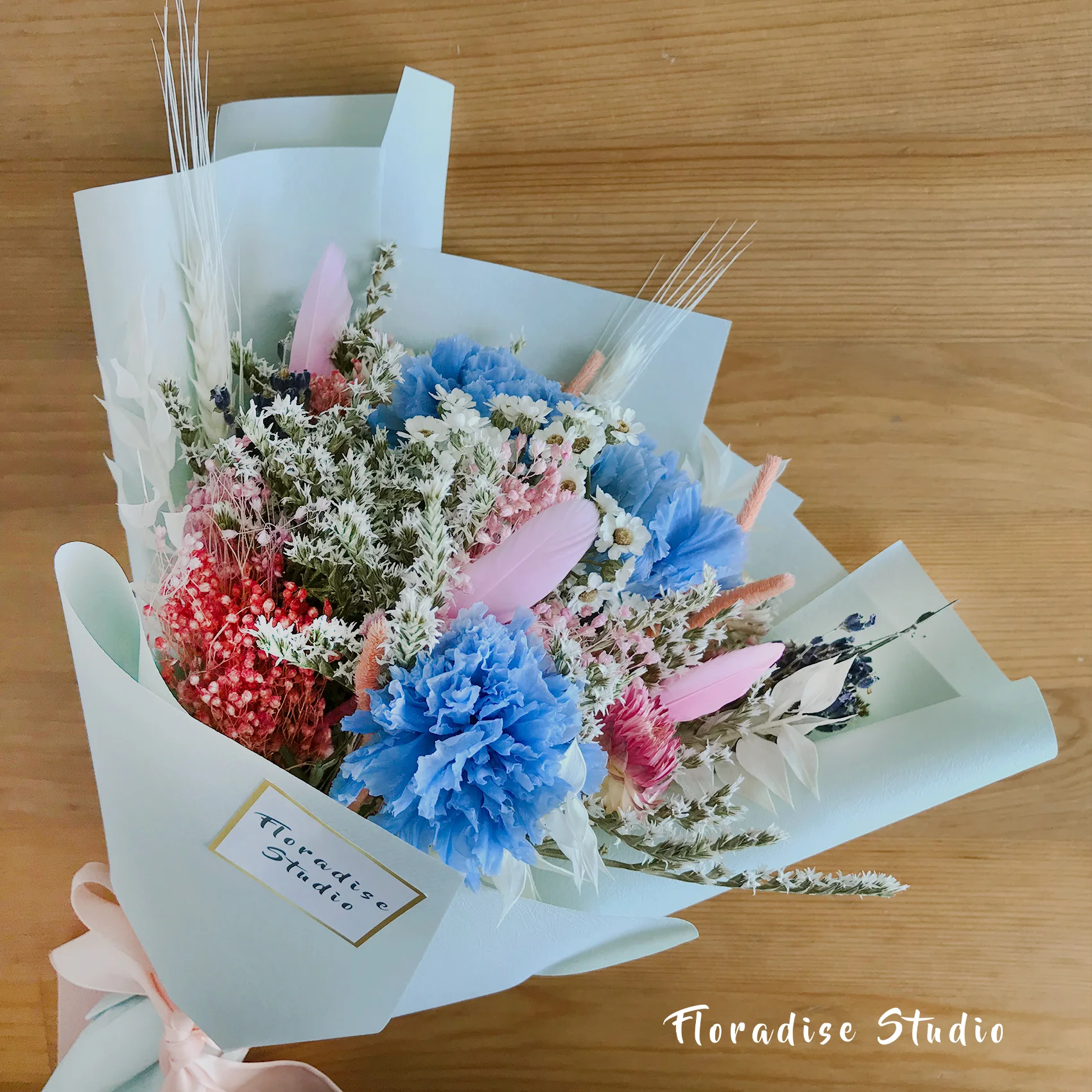 flowerbouquet_bluecarnations_front_wm.jpg