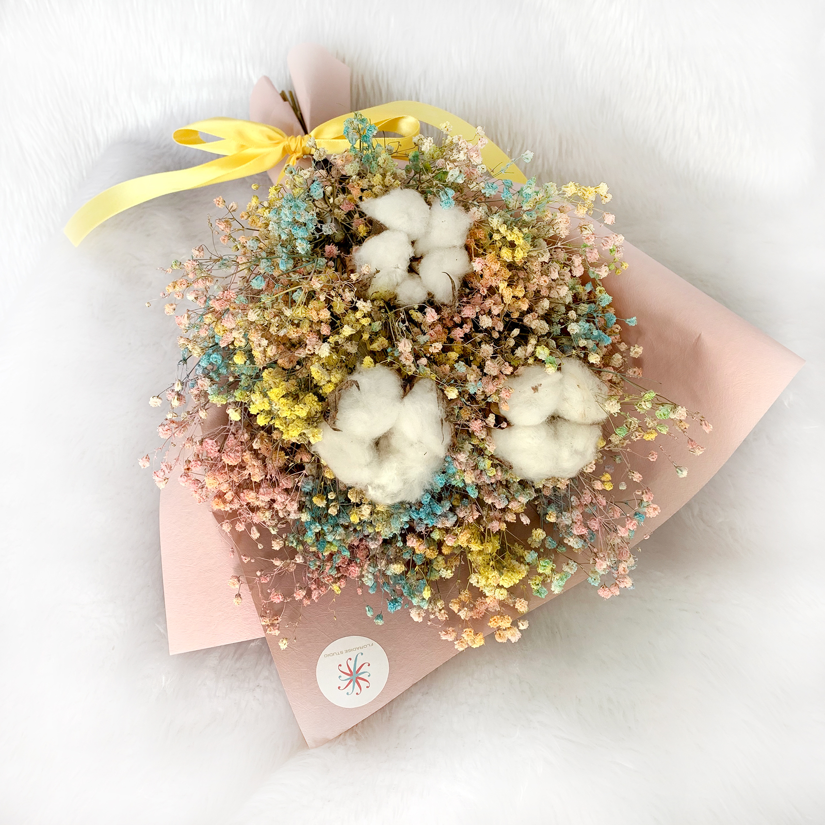 flowerbouquet_cloudsofcotton_sunny.jpg