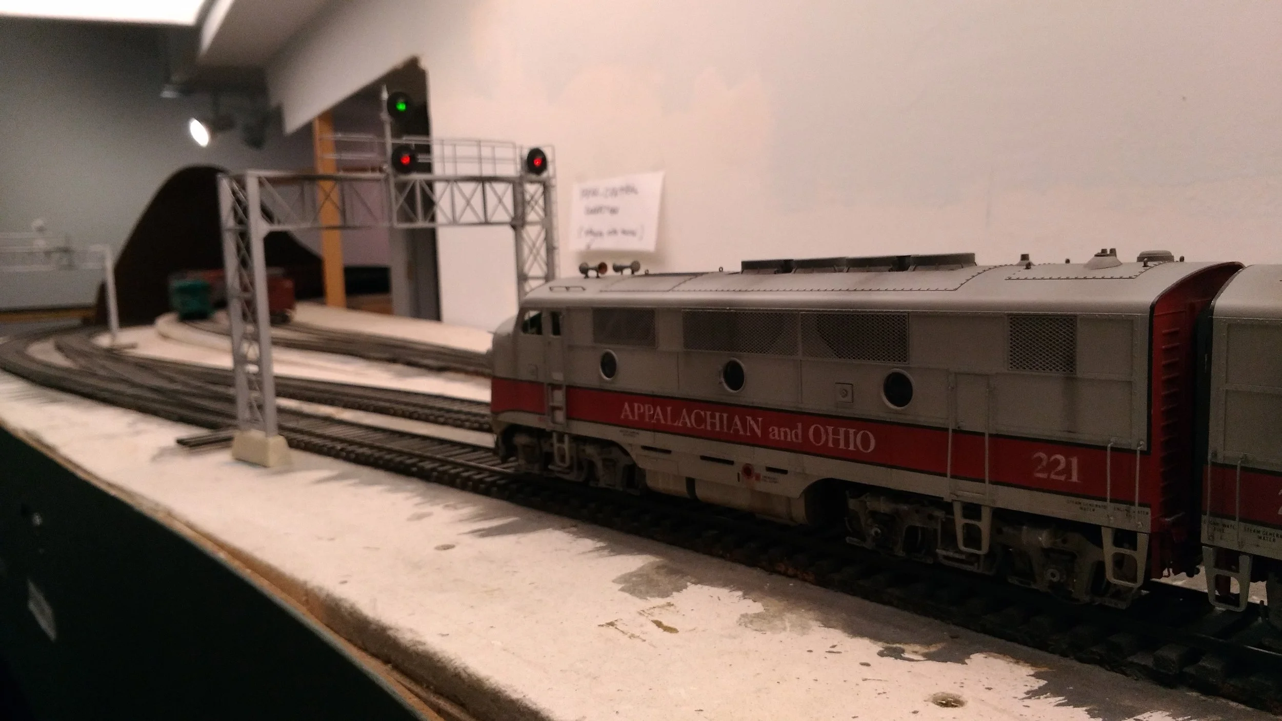 (Back to the South Main) Our F's approach Jackson, Ohio. Once again the dynamics start their whine for the brief, but stout 2.75% grade to Glenn Forge, O.