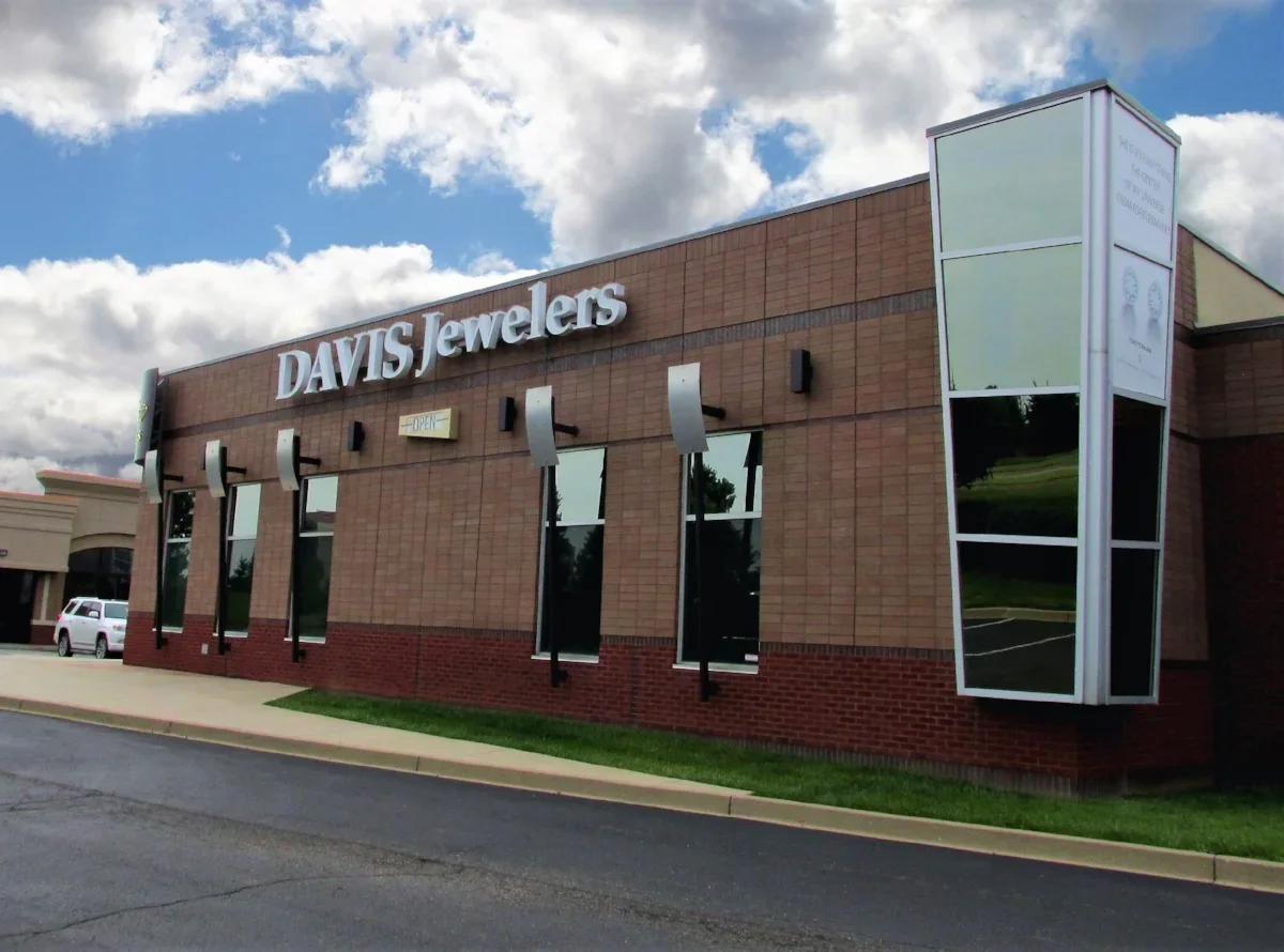 Davis+Jewelers.webp