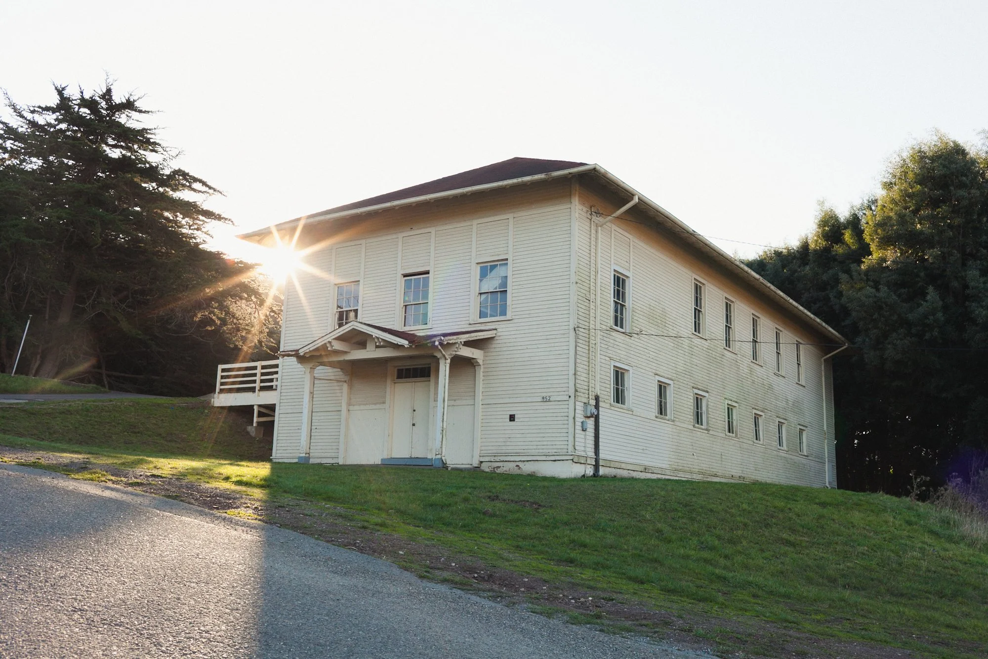 Gym_Exterior_AndriaLo_02.jpg