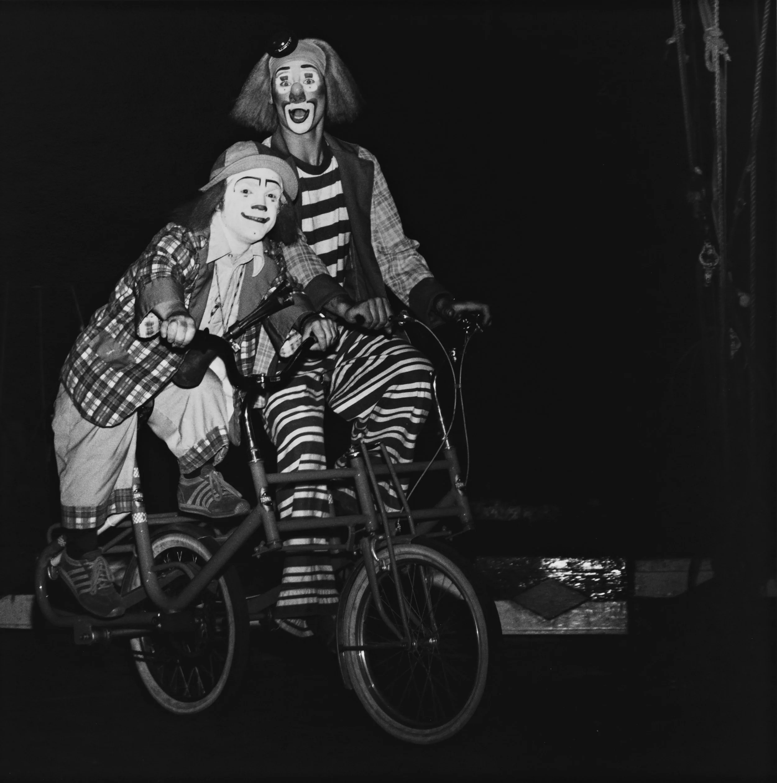  Clowns on Tandem Bikes 