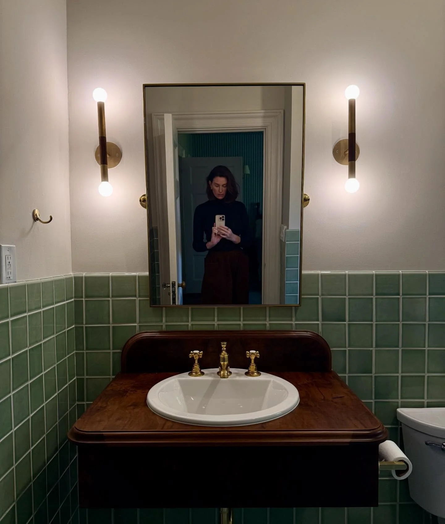 Project progress selfie 🤳🏼 Custom marine grade burl wood vanity by @village_handcrafted