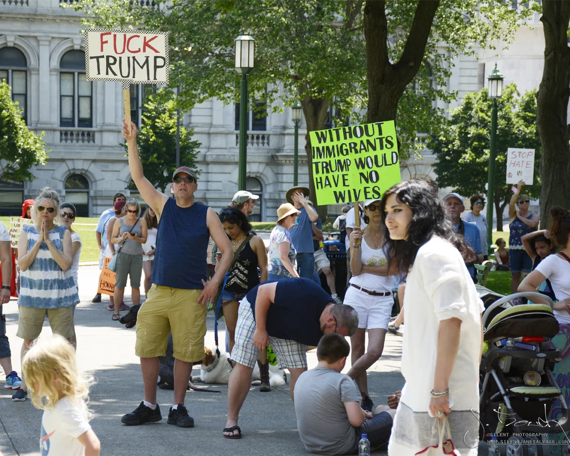 fuck trump wives n hate 1191 sm.jpg