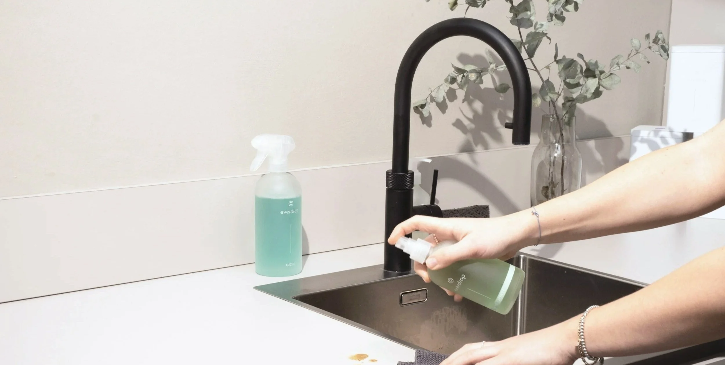 Sparkling Home and Office Cleaning Services