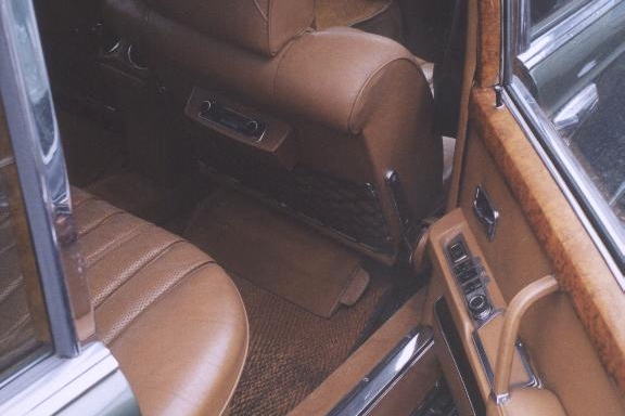 2215 1972 600 SWB 17.jpg