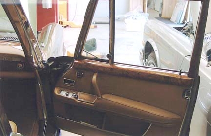 2215 1972 600 SWB 18.jpg