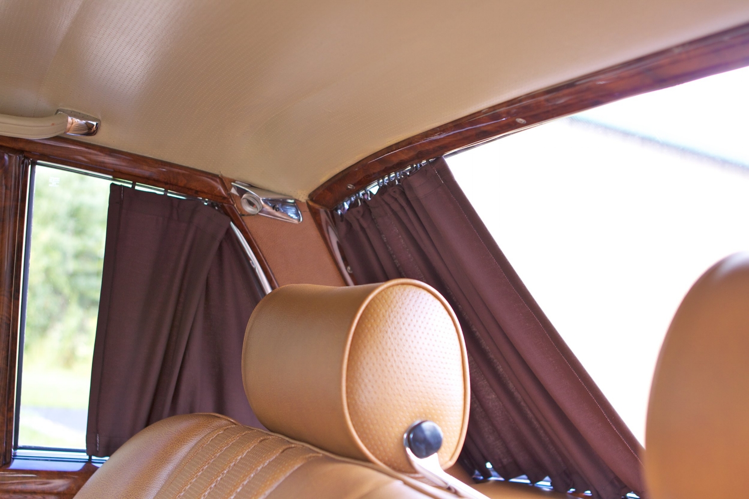 20140913 VIN0081 Tobacco Brown 600 SWB 49.jpg