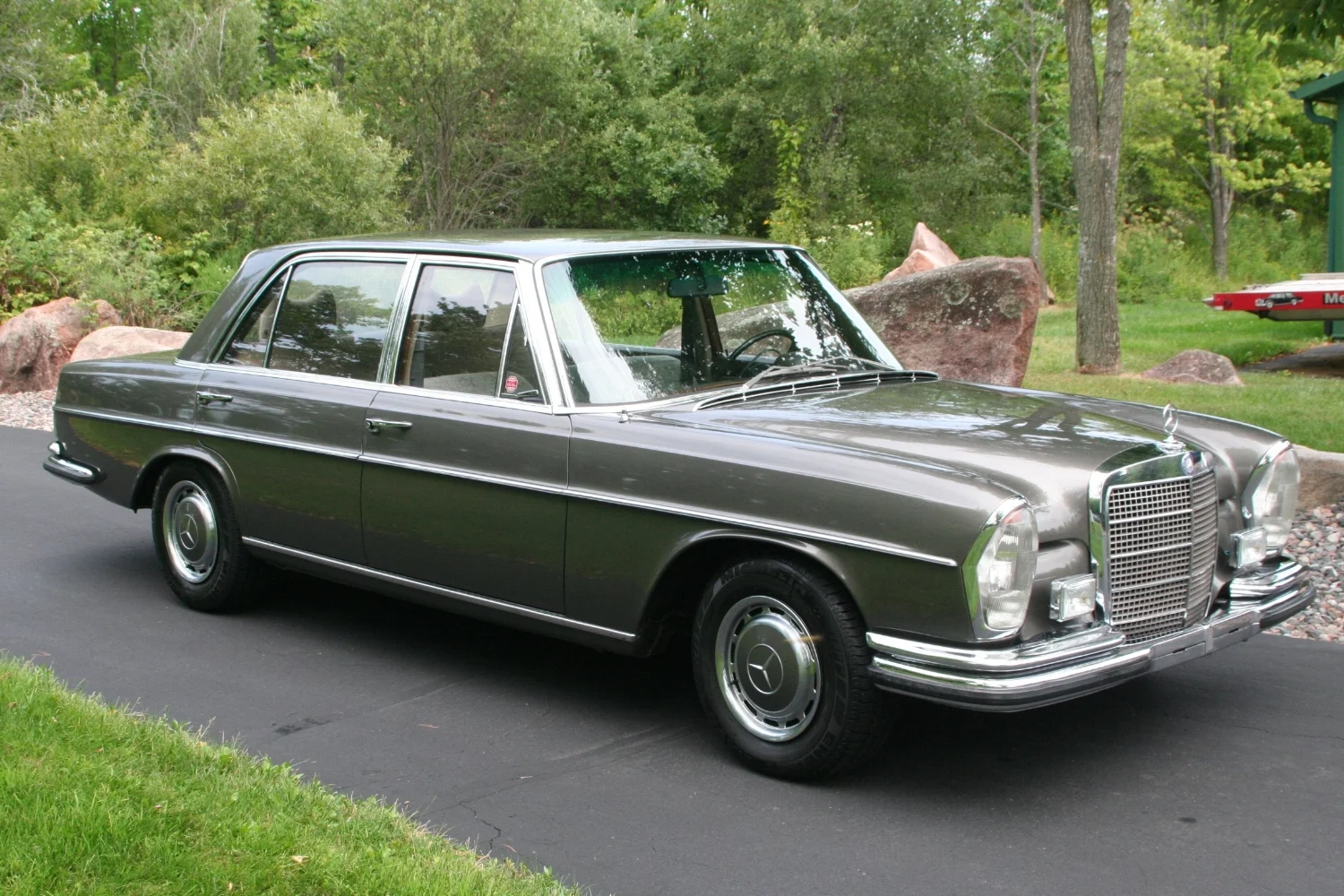 VIN4047 300SEL 6.3 18.jpg