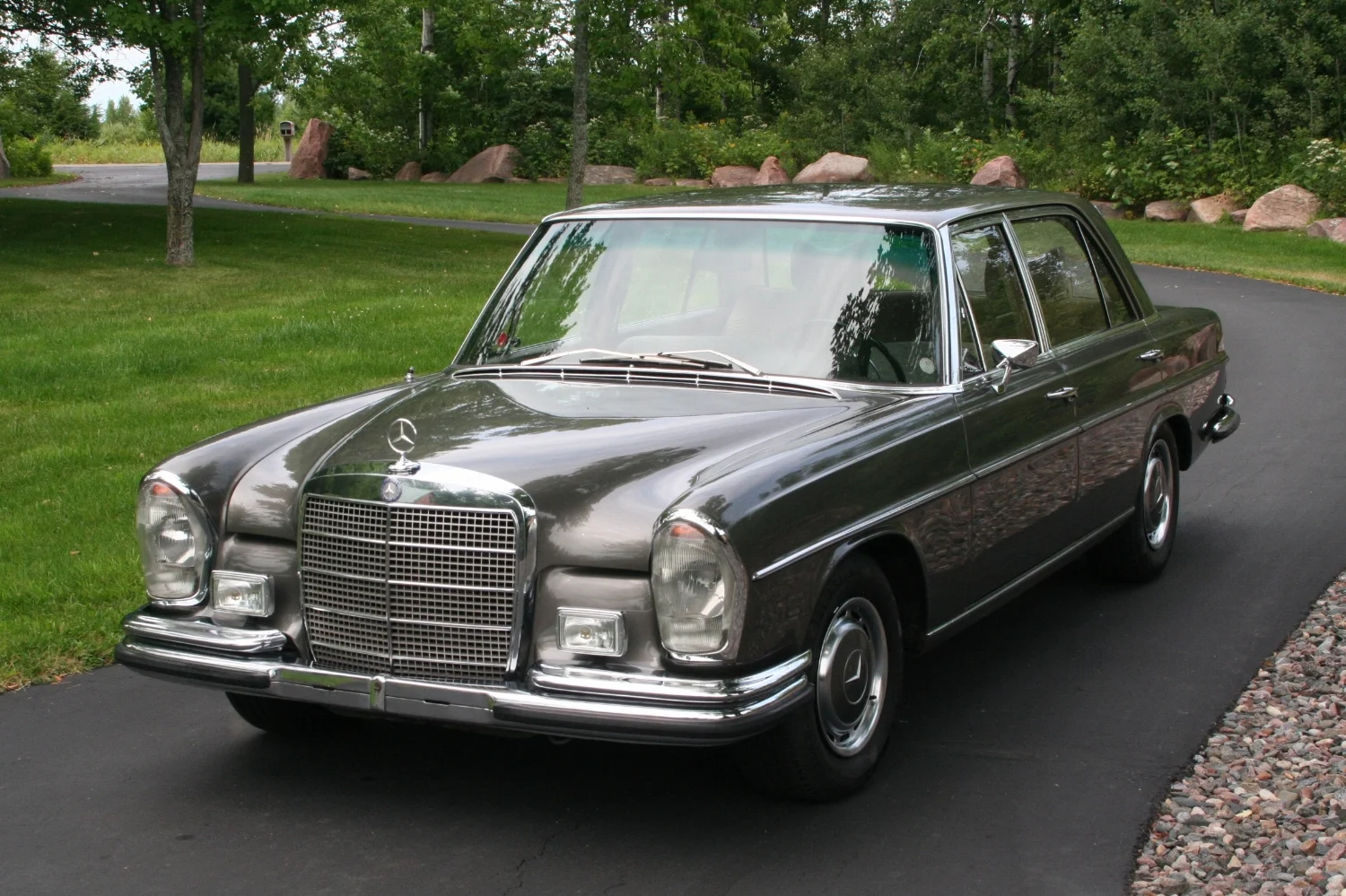 VIN4047 300SEL 6.3 26.jpg