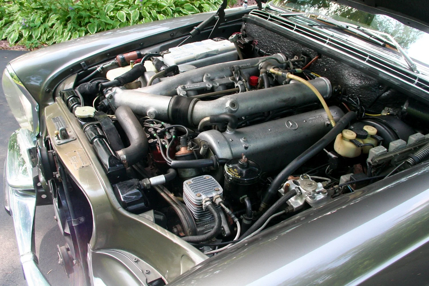 VIN4047 300SEL 6.3 1.jpg