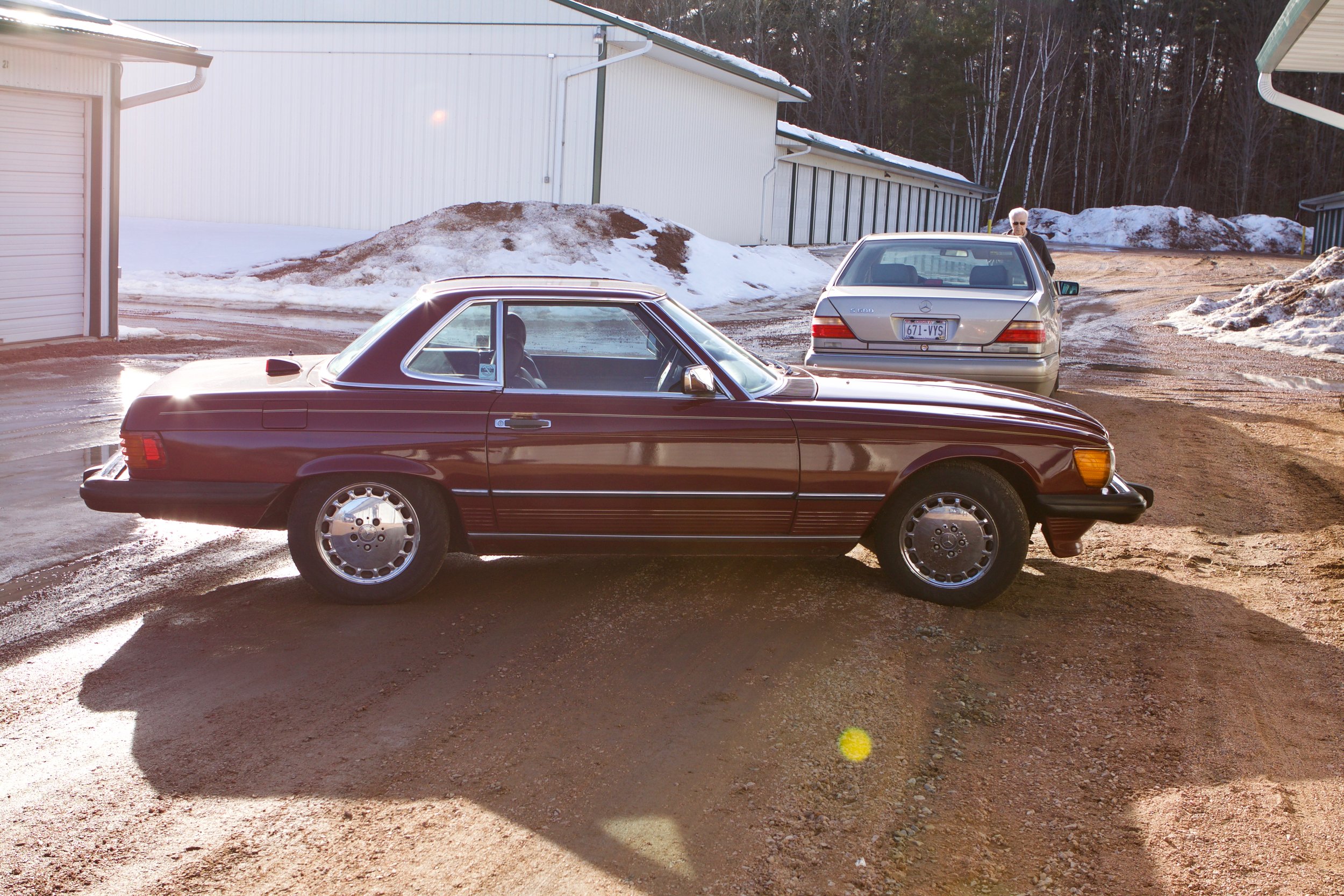 MB Burgundy 560SL  - 9.jpg