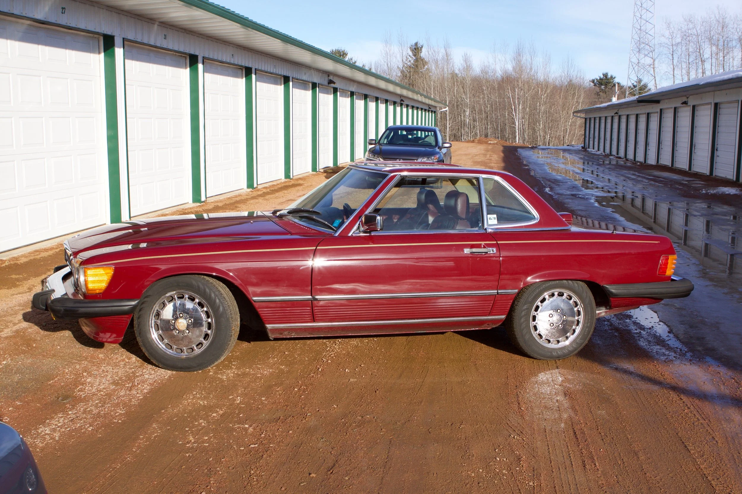 MB Burgundy 560SL - 2.jpg