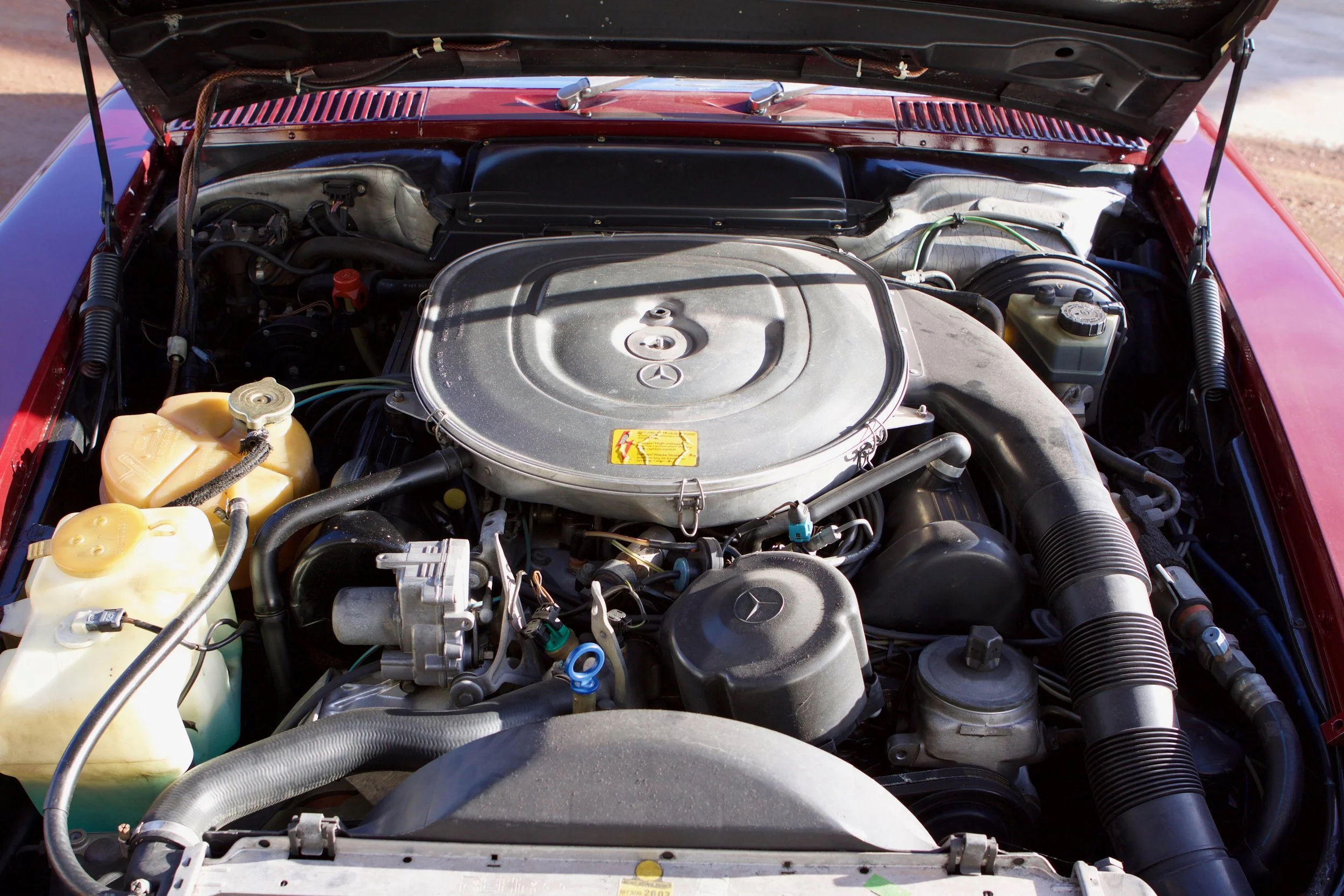 MB Burgundy 560SL - 16.jpg