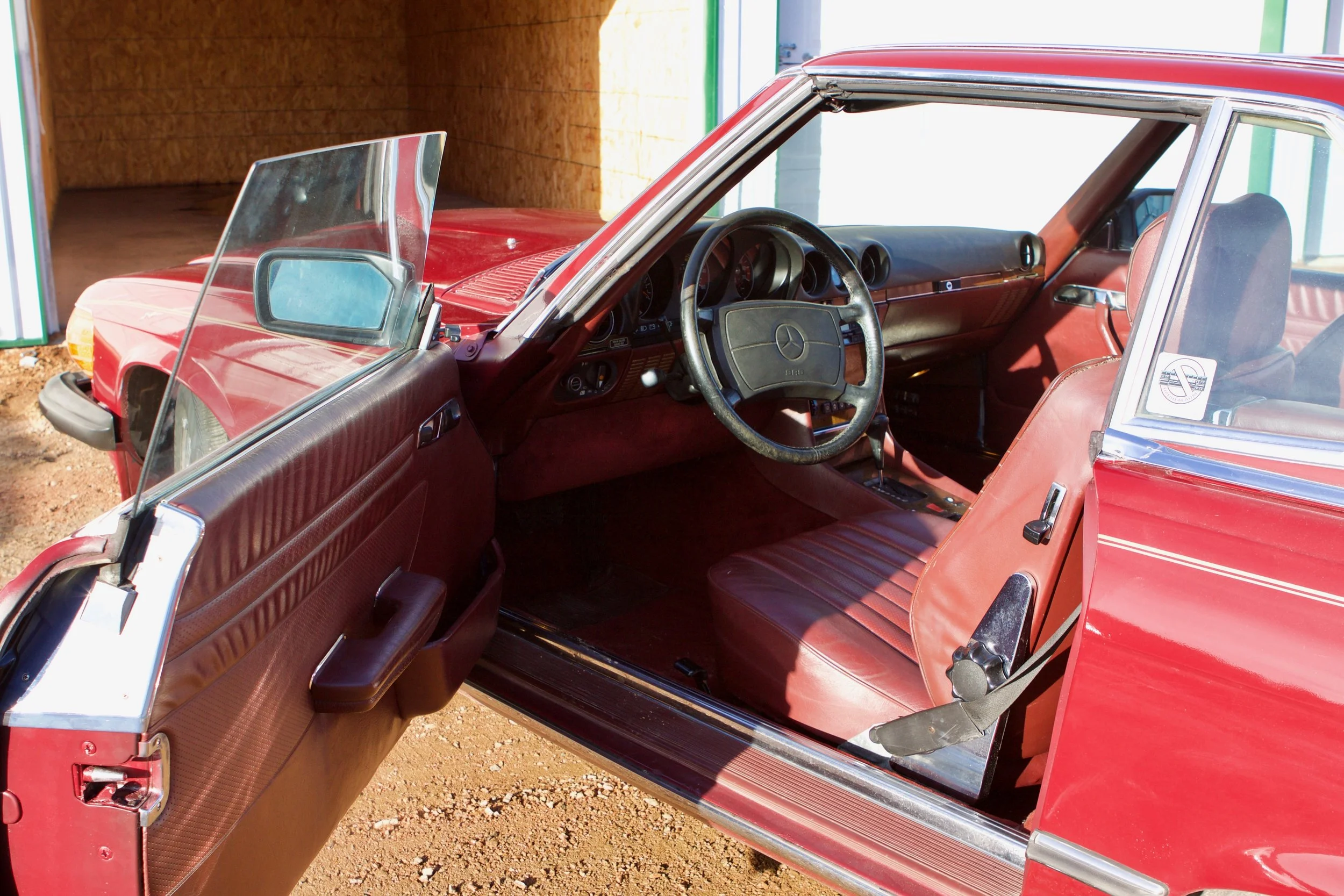 MB Burgundy 560SL - 21.jpg
