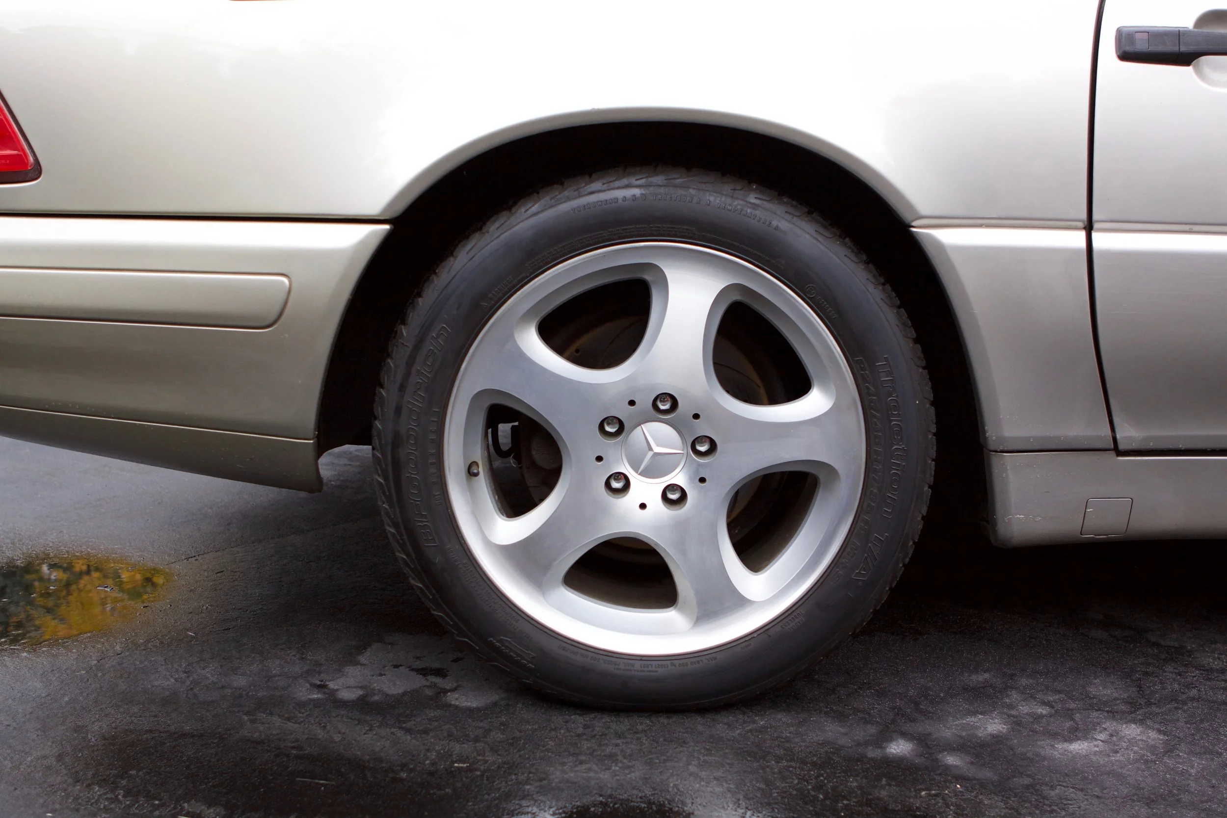 20181006 VIN2133 1997 SL320 - 2.jpg