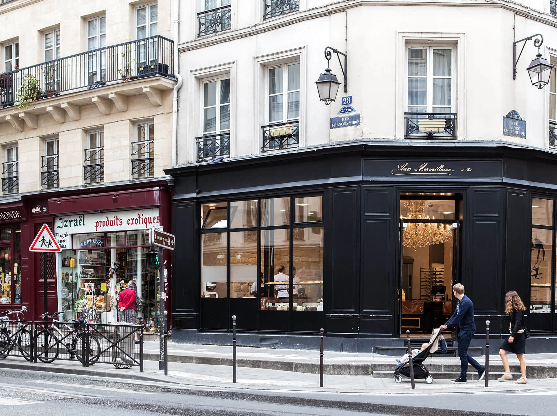 Paris_fb_1.1.jpg