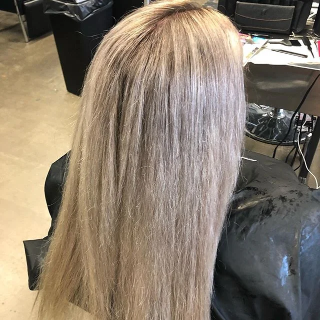 ☀️WARMUP☀️
Candy decided it was time for a change so we started the process of warming up her previously platinum hair! Since her hair was so white, this will take some time &mdash; we did some subtle lowlights and a root smudge to get her started, a