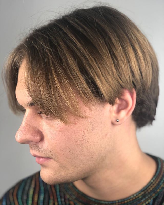 Got that boy-next-door hair to get through the growing out process. Thanks for coming in, Wes!

I have openings for next week! DM or call the salon to book!
.
.
.
#pghsalon #pittsburghhairstylist #pittsburghhair #pghhair #pittsburghsalon #menshaircut