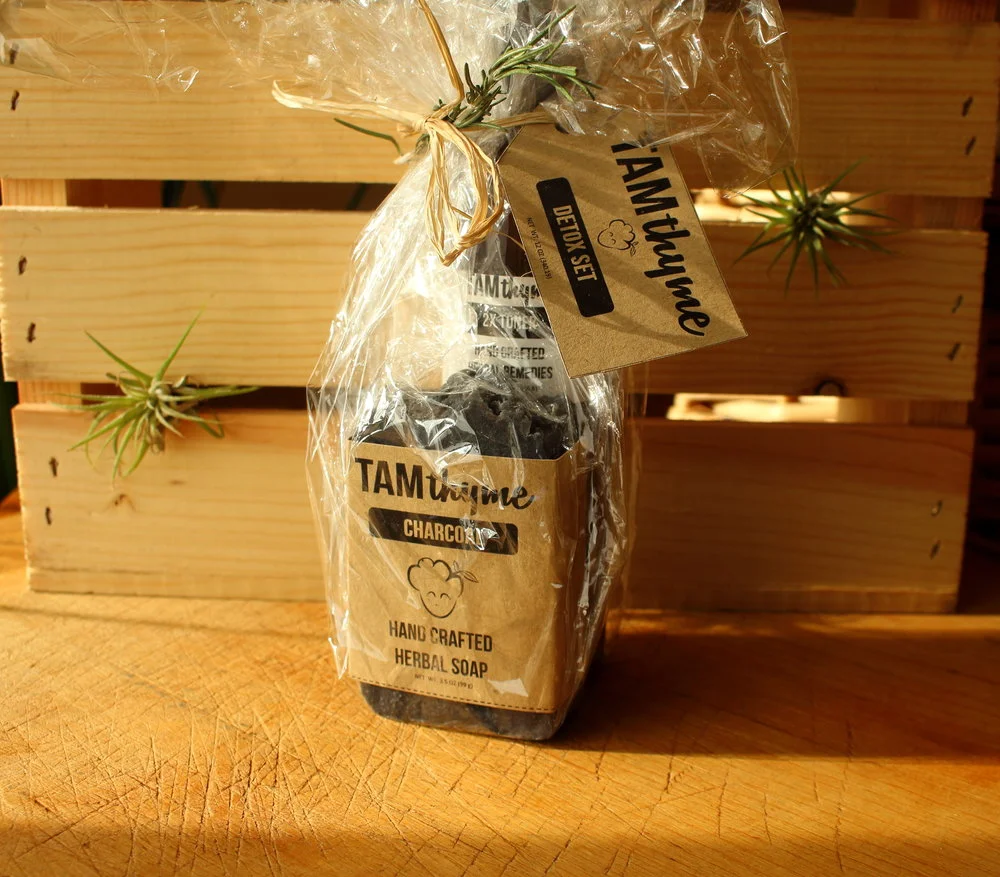 DETOX SET INCLUDES ONE CHARCOAL SOAP AND ONE TONER