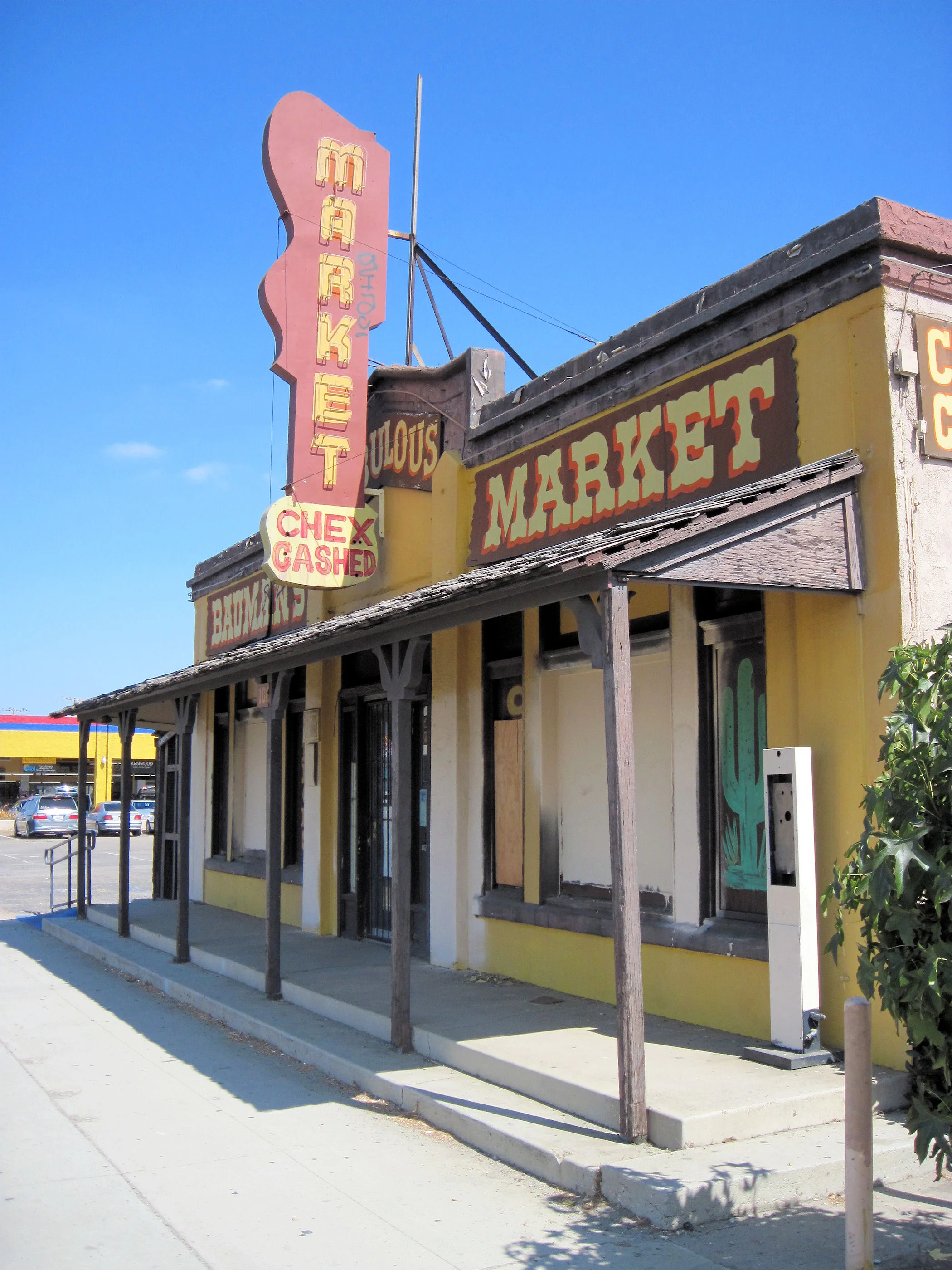 Surprisingly, Stanton’s first city hall still stands (as of 2018) at 10692 Beach Blvd. Built in 1914, after the city dis-incorporated in 1921 it became a community market (known as Bauman’s for over half a century).
