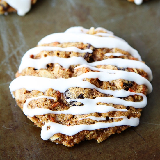 Carrot-Cake-Oatmeal-Cookies-with-Cream-Cheese-Glaze-2.jpg