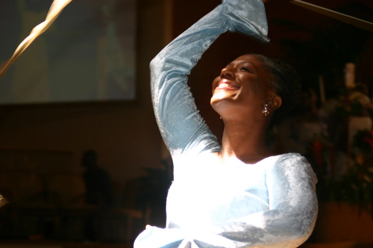 praise-dancer2-1564862.jpg