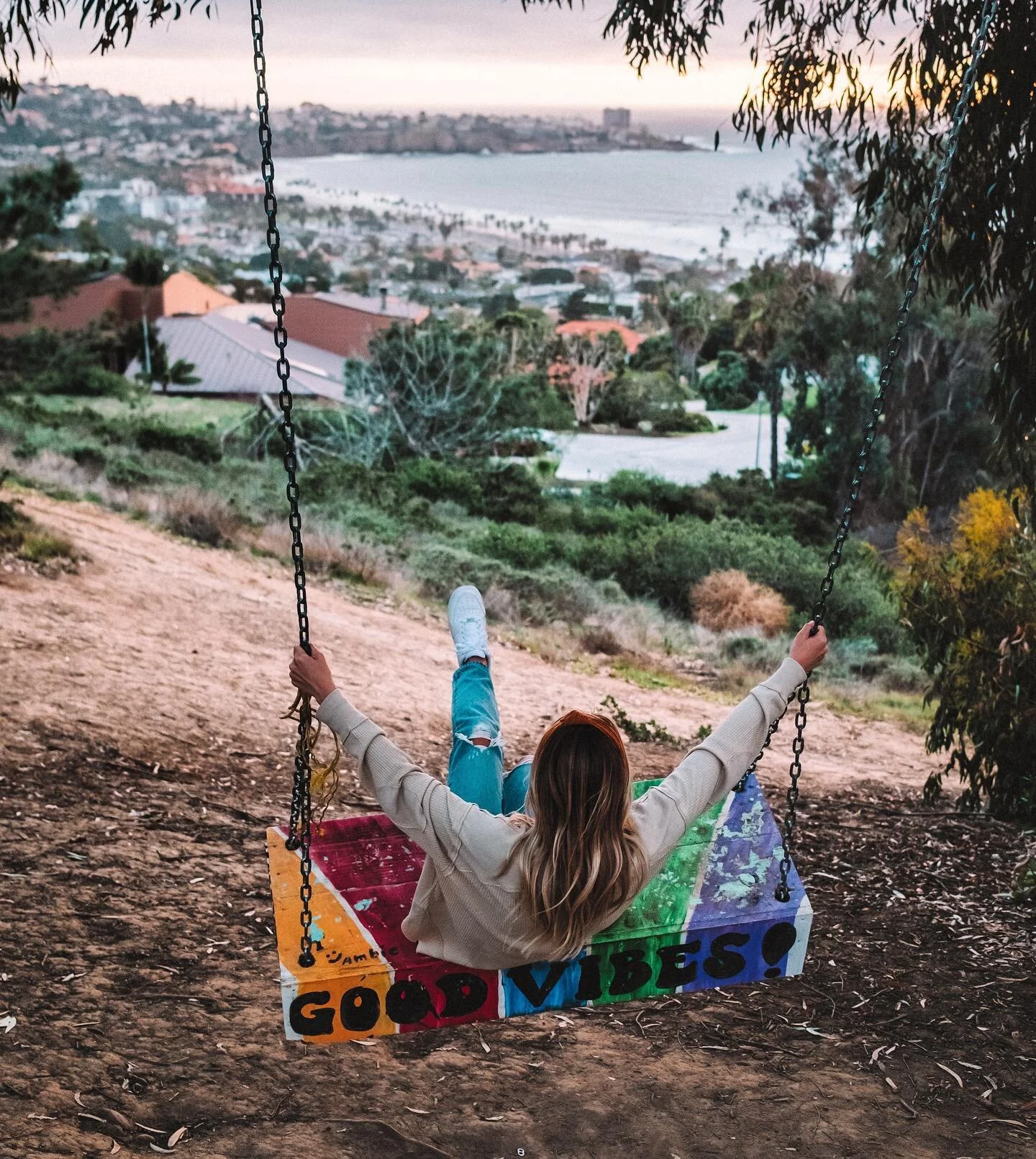 Highest in the room 
&bull;
&bull;
&bull;
#fujifilm #fujifilmx100v #photography #swing #swings #california #sandiego #schripps #goodvibes #goodvibez #framez #womensday