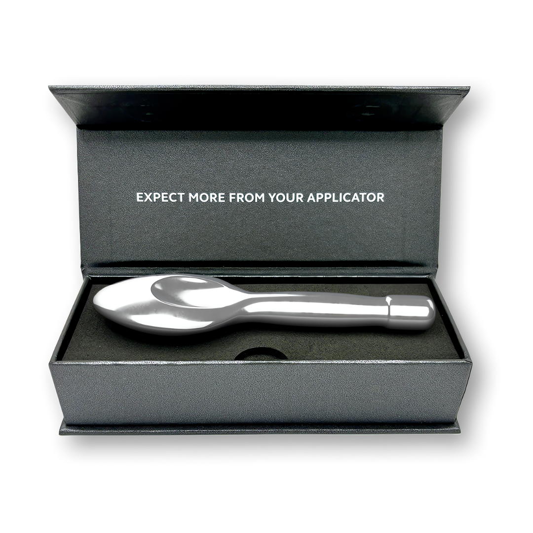 The Applicator with Box.png