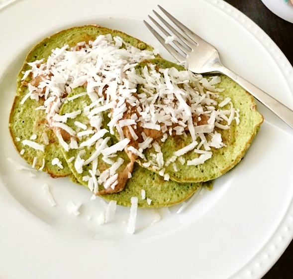 Banana pancakes with spinach