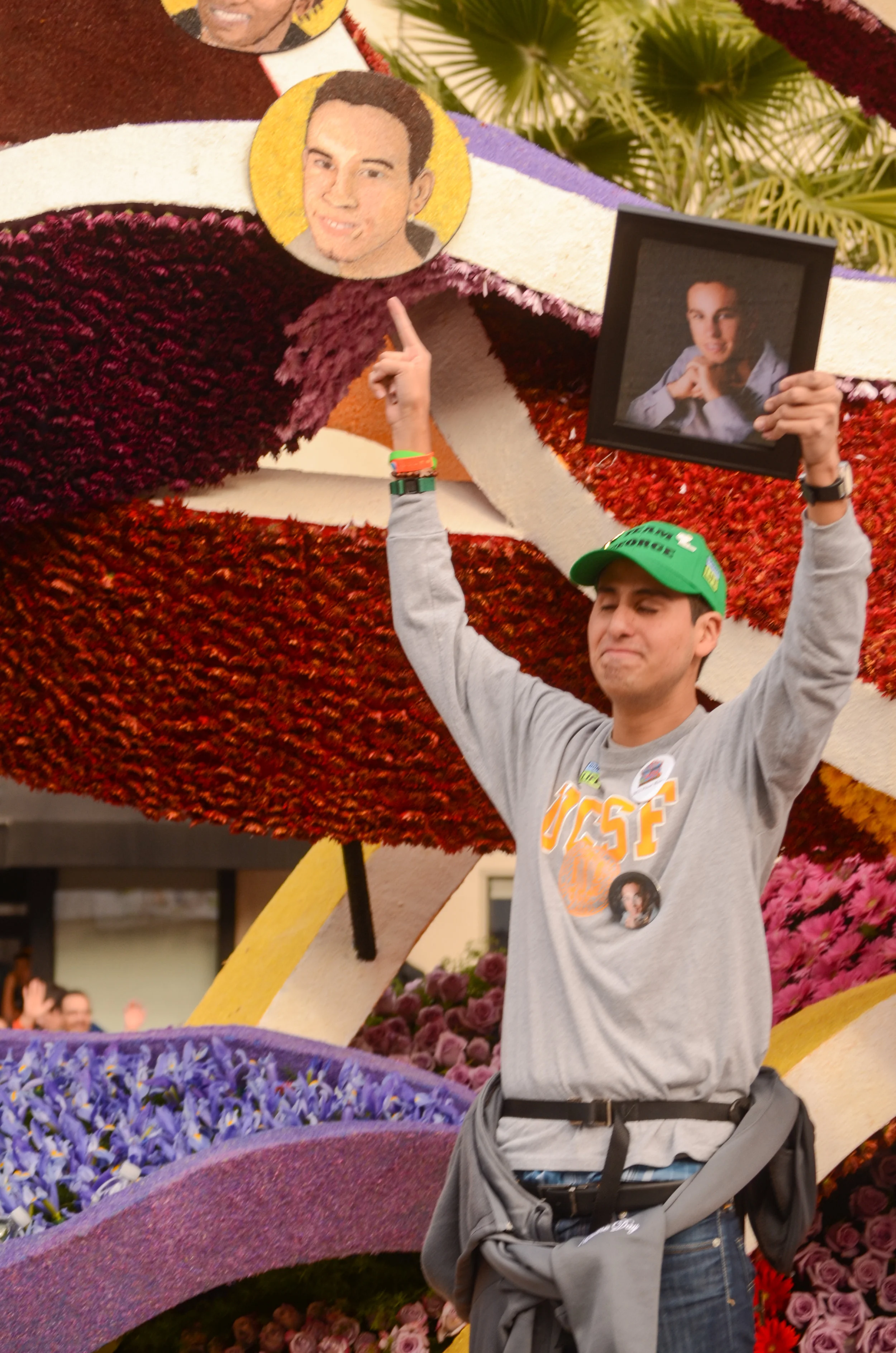 Liver recipient Alfonso Garcia celebrated his donor, flroagraph honoree George Becker. (Photo: Scott Weersing)
