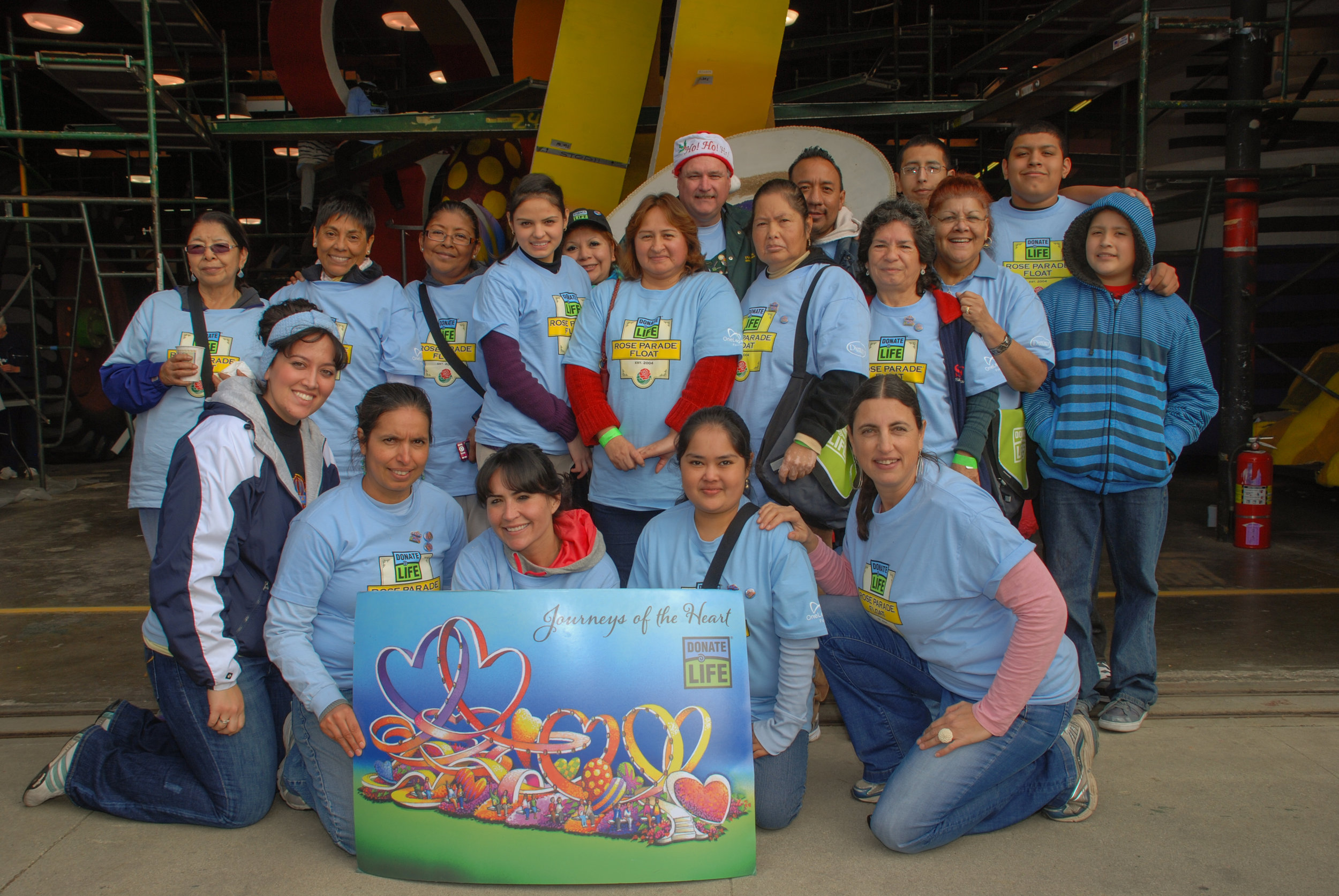 OneLegacy's Erika Ospina Awad and Elena de la Cruz welcomed a group of longtime volunteer Embajadores de Done Vida, including Norma Araos, Eva Perez, Sergio Gomez, and Ana Maria Villalobos. (Photo: Luis Ramirez)