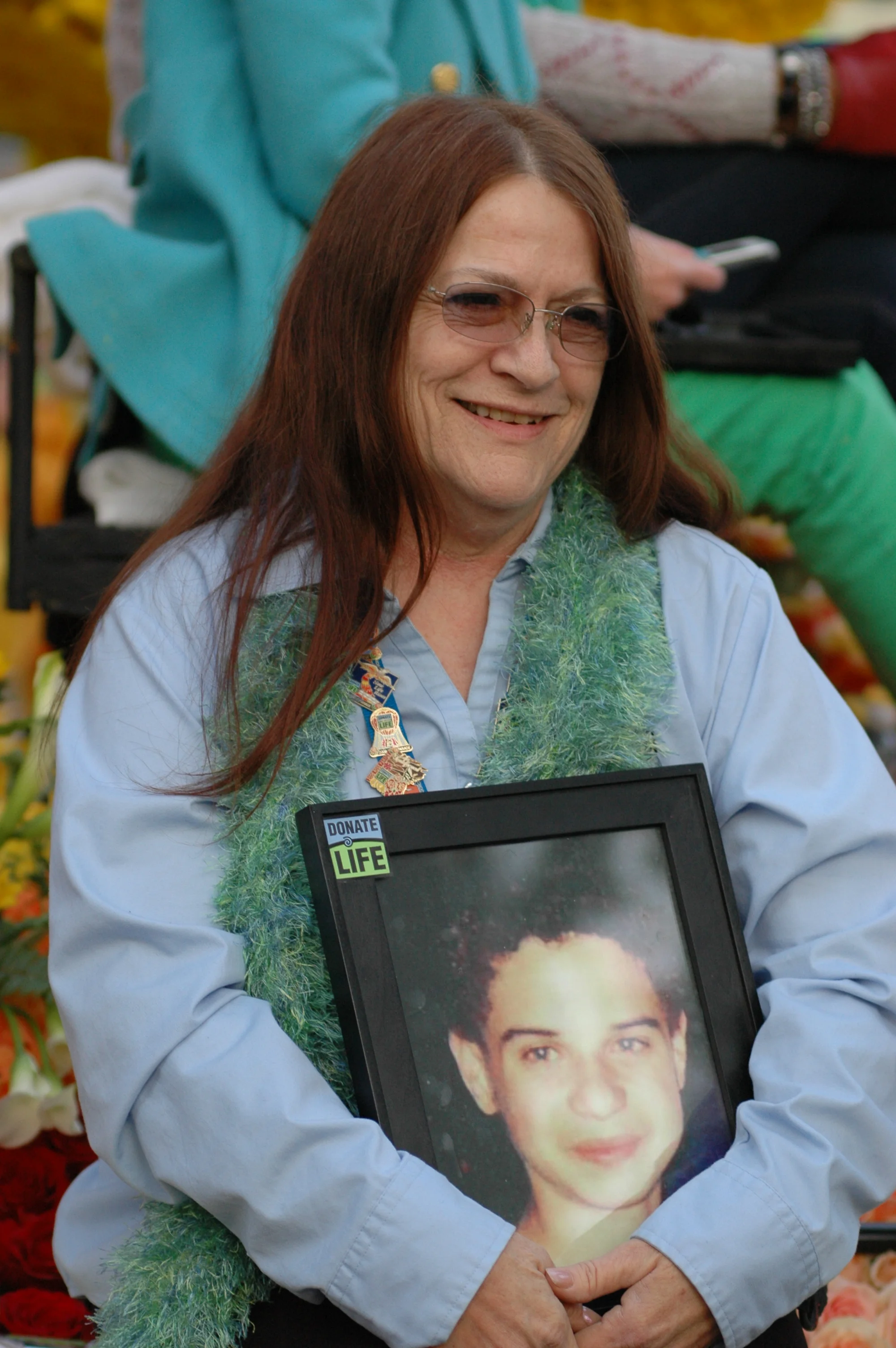 Liver recipient Debbie Morgan honroed her donor Quincy. (Photo: Scott Weersing)