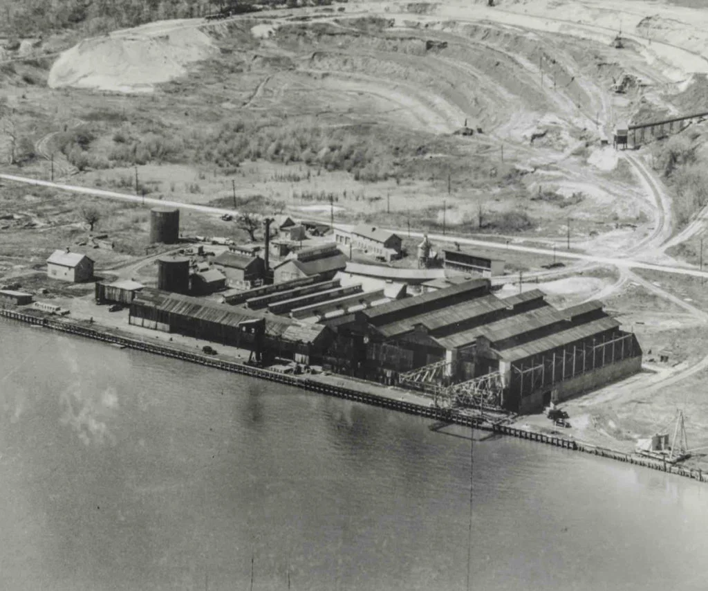 New York Brick Manufacturing History Hutton Brickyards Hudson River.jpg