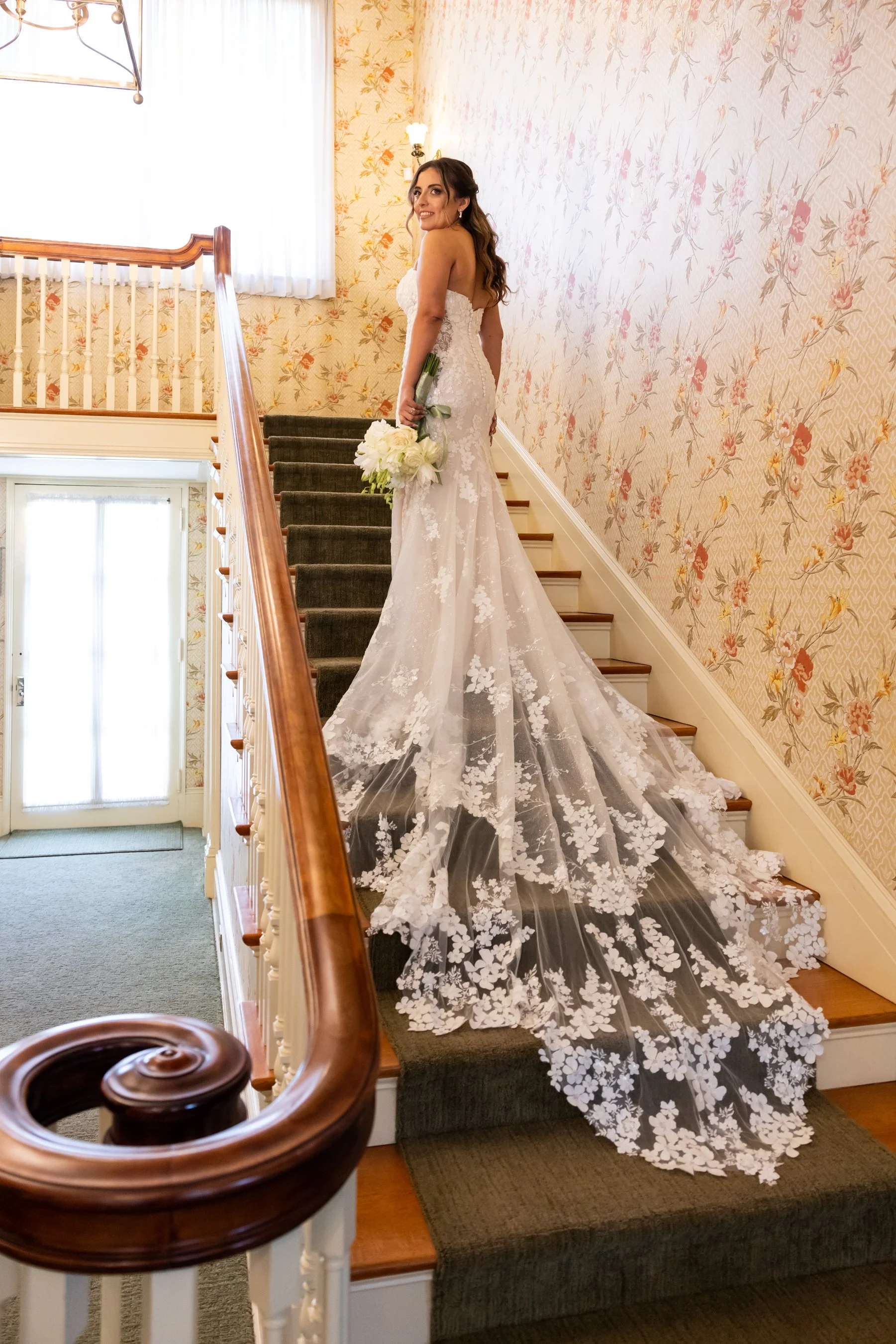 SariMakkiPhoto-AmberJesusWedding-0915.jpg
