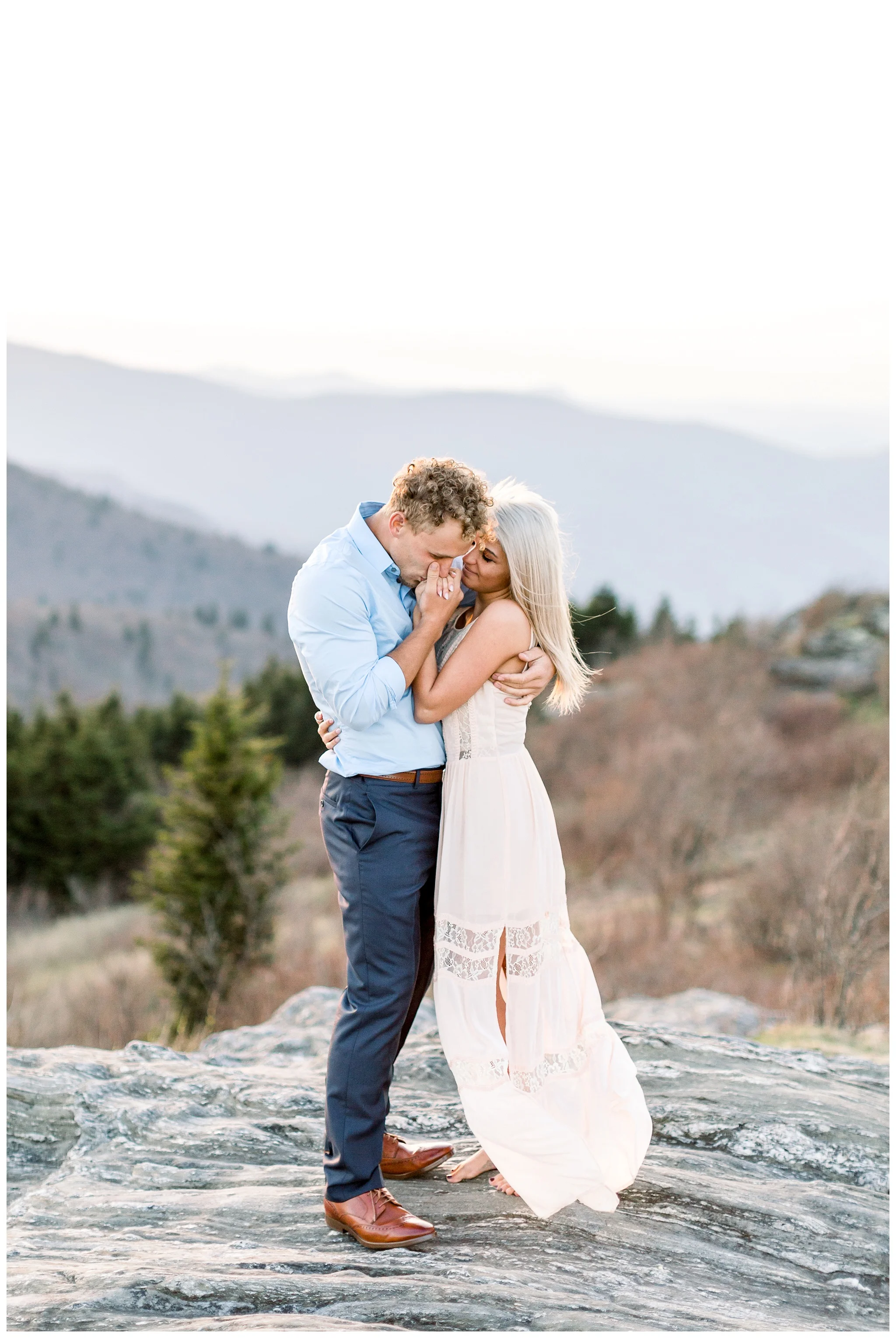 Windswept-Ethereal-Mountaintop-Elopement-2019-elizabeth-ladean-photography_0067.jpg