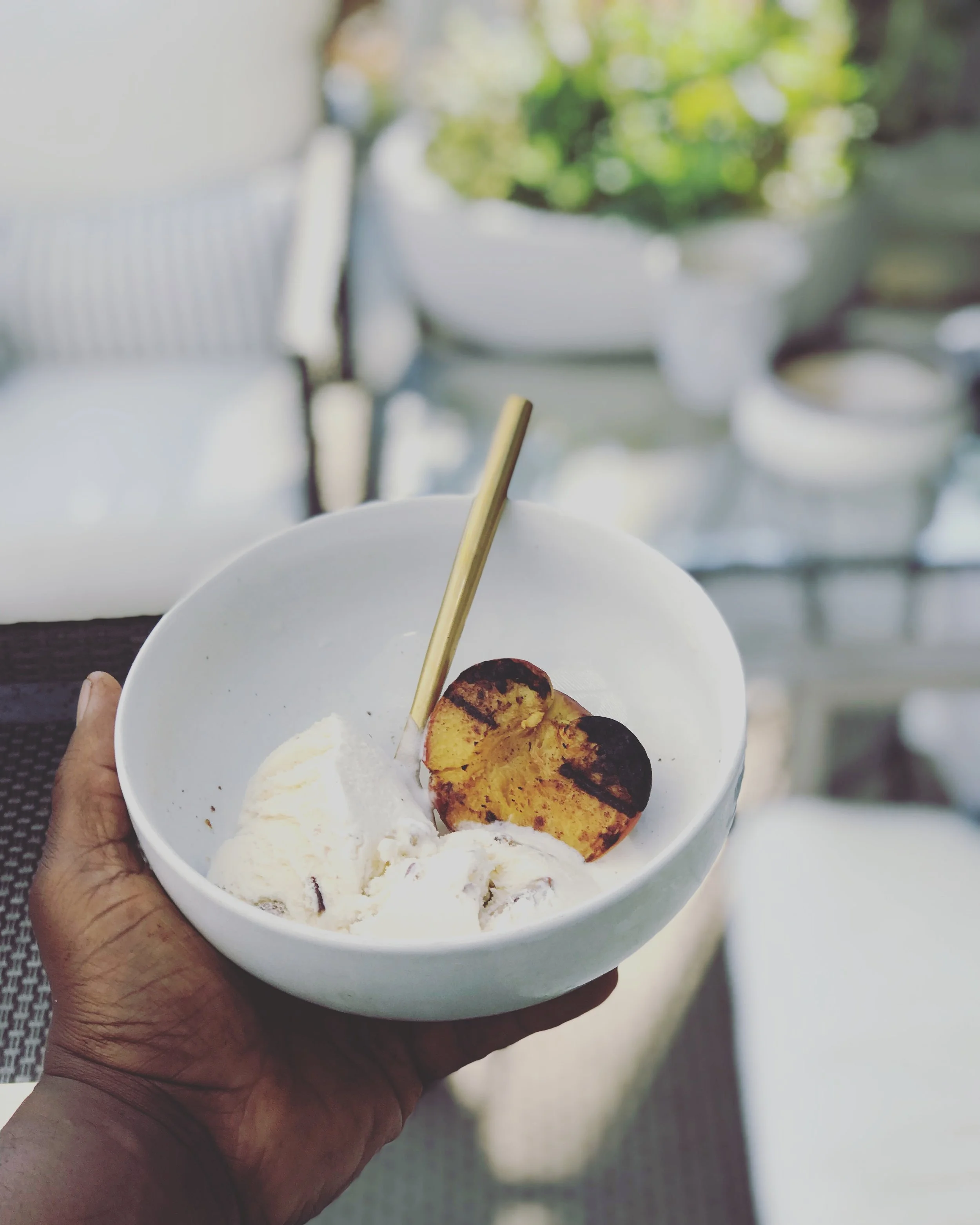 Grilled peaches and Ice cream rum marinade 