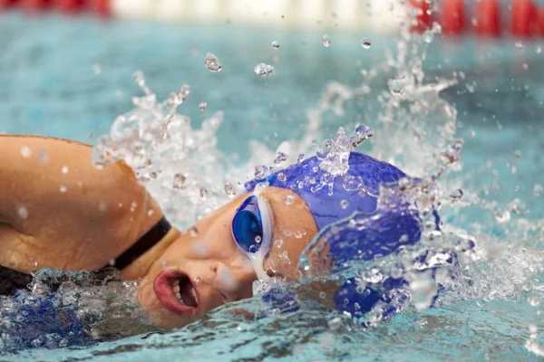 swim2.jpg