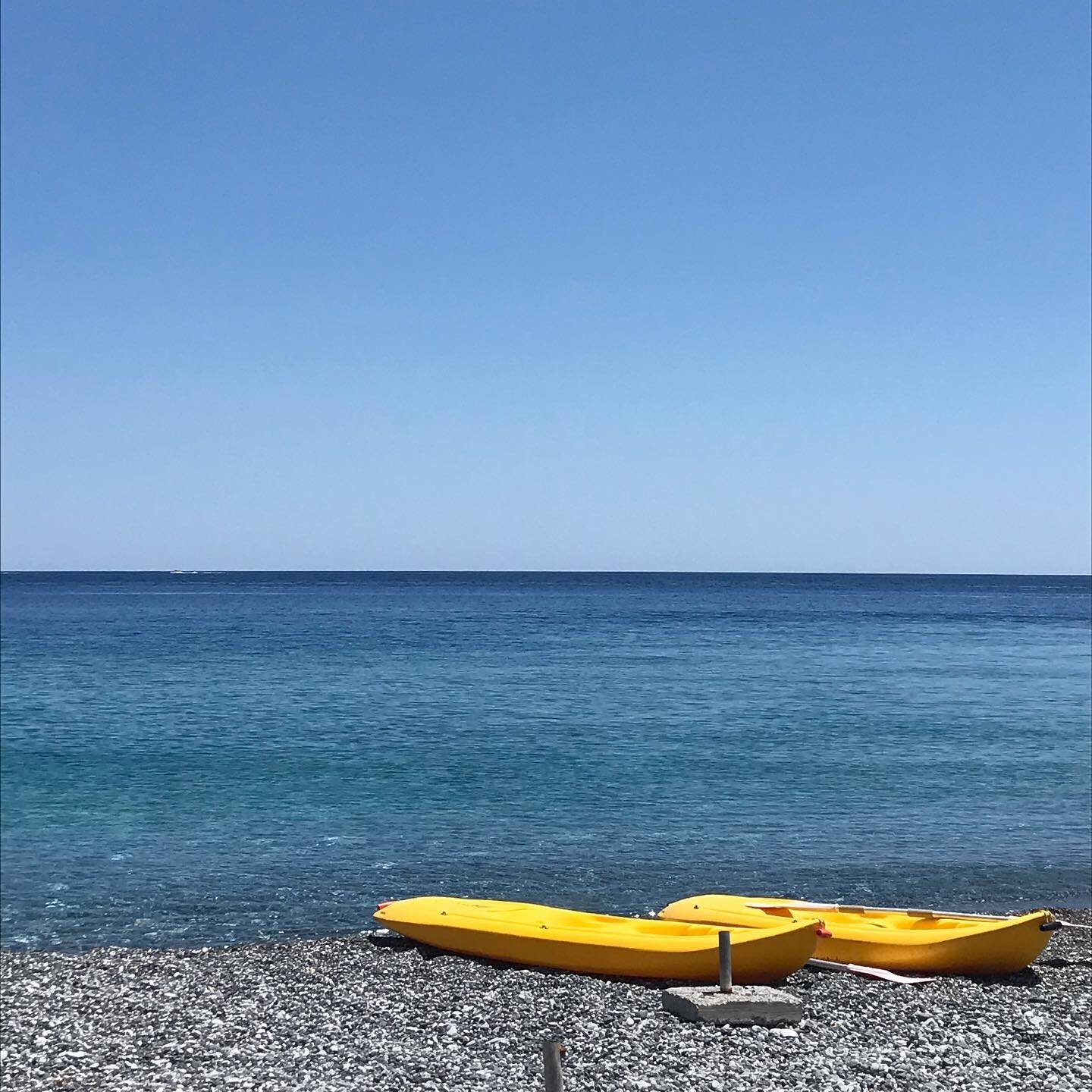 Follow the Greek blue 💙 #visitgreece #visitcrete #chaniagreece #summer2021 #vacation #greekblue #bluesea #blueskies #relax #enjoy #begrateful #behappy #villarental #happyvillachaniacrete