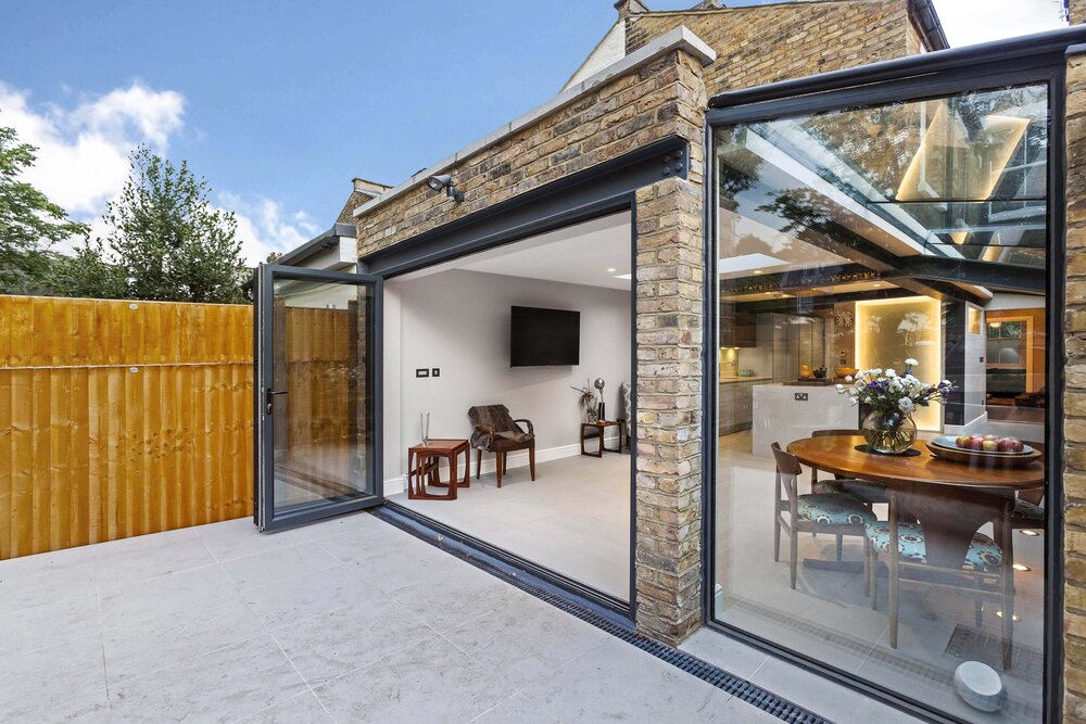 kitchen extension with sliding door to garden thebestshot.co.uk.jpg
