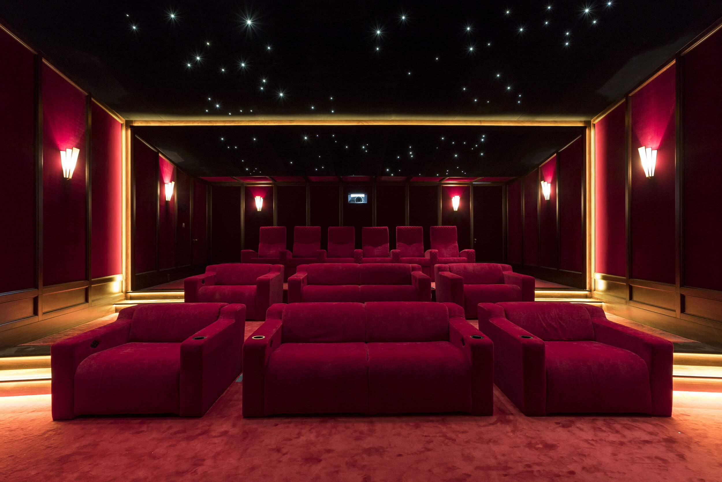 private cineam room designed sound system thebestshot.co.uk.jpg
