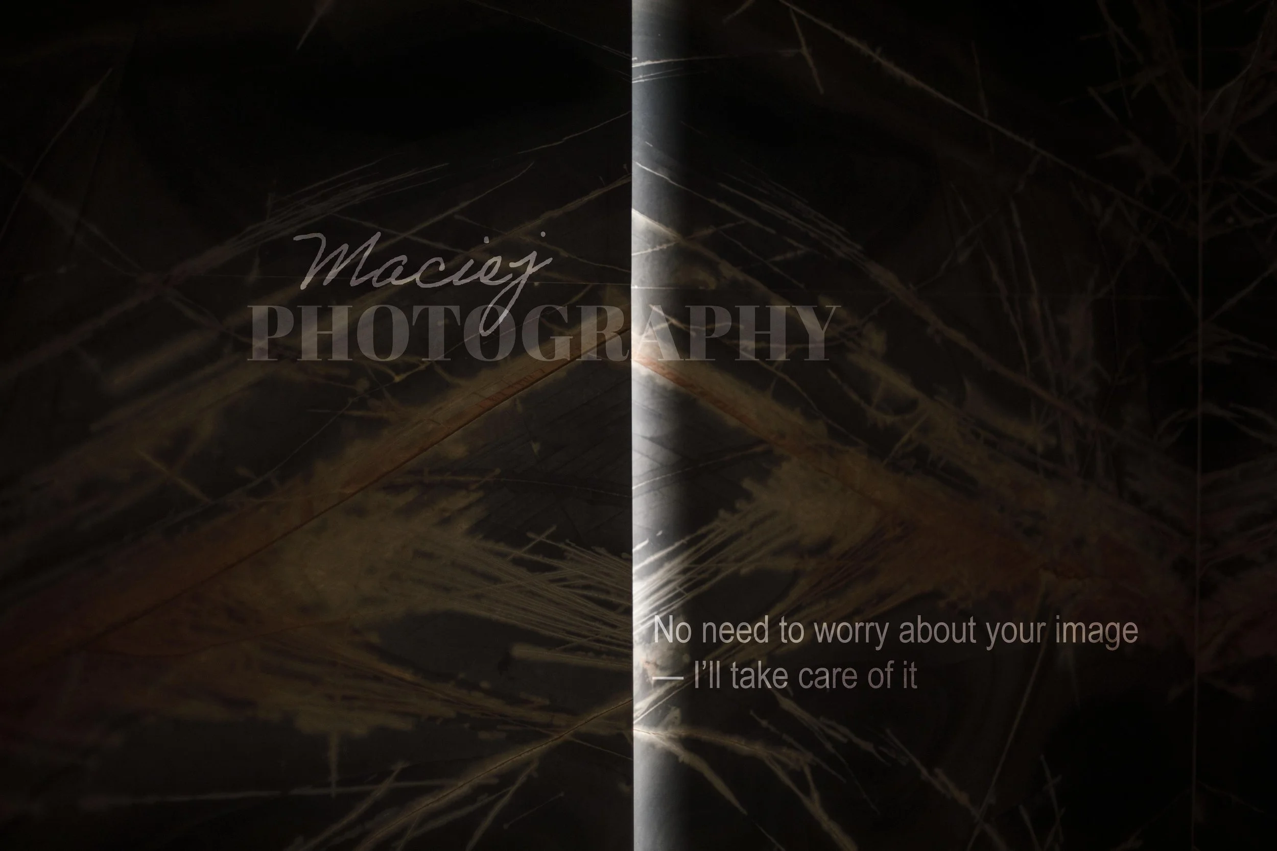 photographer maciej intro page.jpg