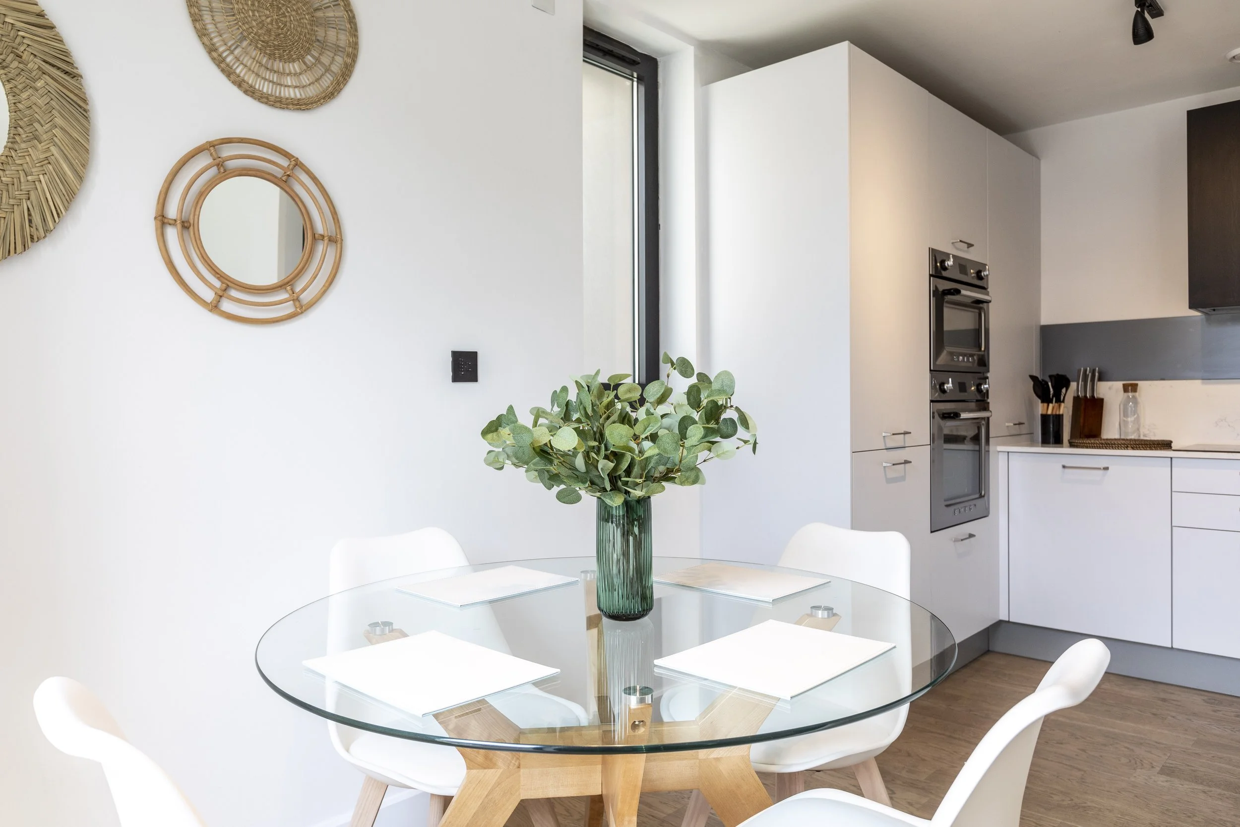 F6 Caversham Road NW525.jpg