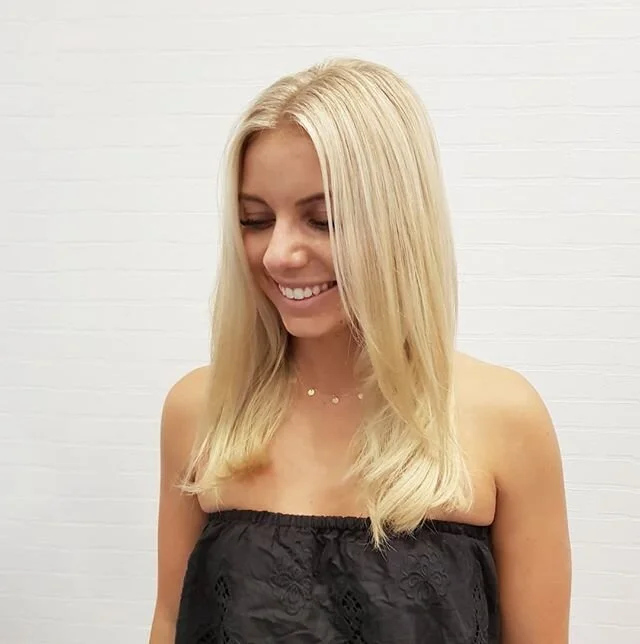 Ain't no feels like those fresh blonde feels! .
.
Such a pleasure looking after this gorgeous ball of positivity getting her fresh and ready for her new adventures! @jannelle_urbanfoxhair applied 3/4 head of babylights with C&Oslash;R Restore in the lightener to maintain the integrity and strength of the hair, finishing off with a moisture treatment and a fresh cut an Mon is ready to take on the world!
.
.
Book online via our link in bio and you too can get those "oh so fresh hair!" feels ❤
#UrbanFoxHair