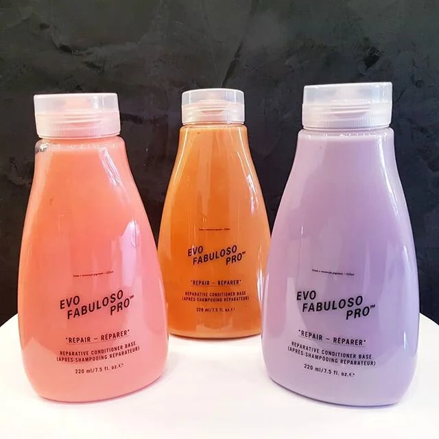Is your colour loosing its luster?
.
Manage your colour at home with Evo's Fabulouso Pro colour maintanance conditioners personalised to suit your hair! .
Pop in Thursday - Saturday this week and one of our team can design you your perfect shade!
#UrbanFoxHair