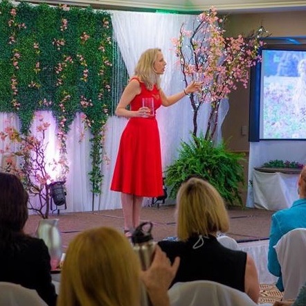 Limitless+women+me+speaking+%282%29.jpg