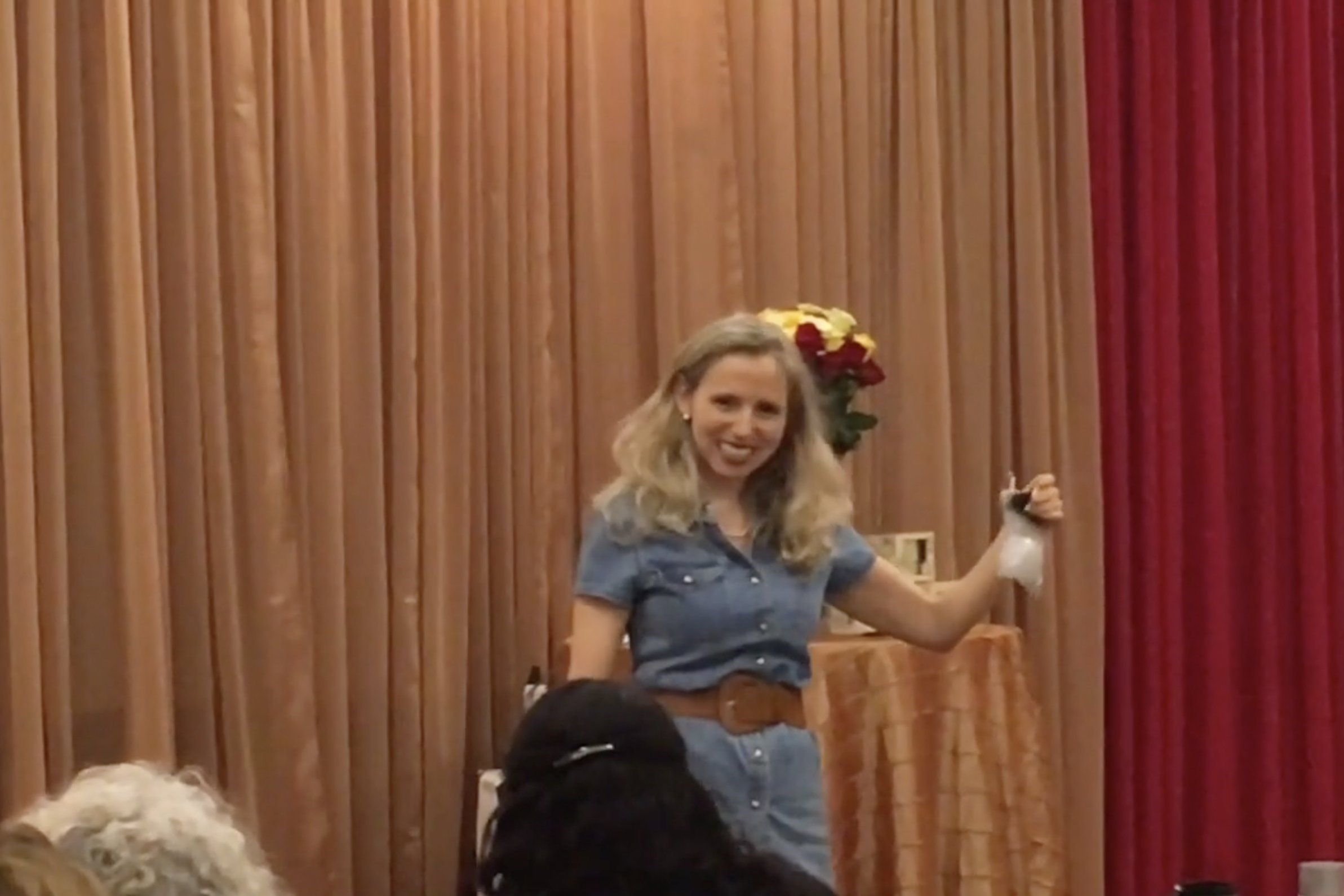 Can the power of "Group Mind" shatter a light bulb?