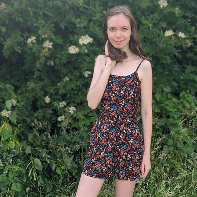 New blog post up about the making of my floral playsuit! #handmadewardrobe #imakemyownclothes #memadeeveryday