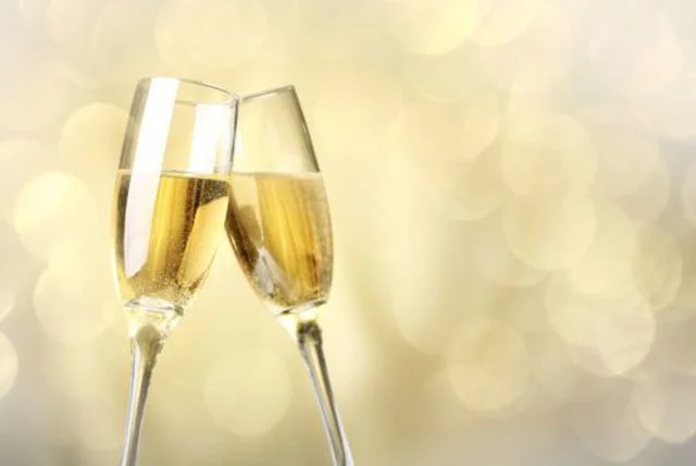 coupe-flute-dans-quoi-deguster-du-champagne-2_5981710.jpg